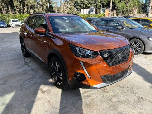 PEUGEOT 2008 BlueHDi 110 S&S Allure
