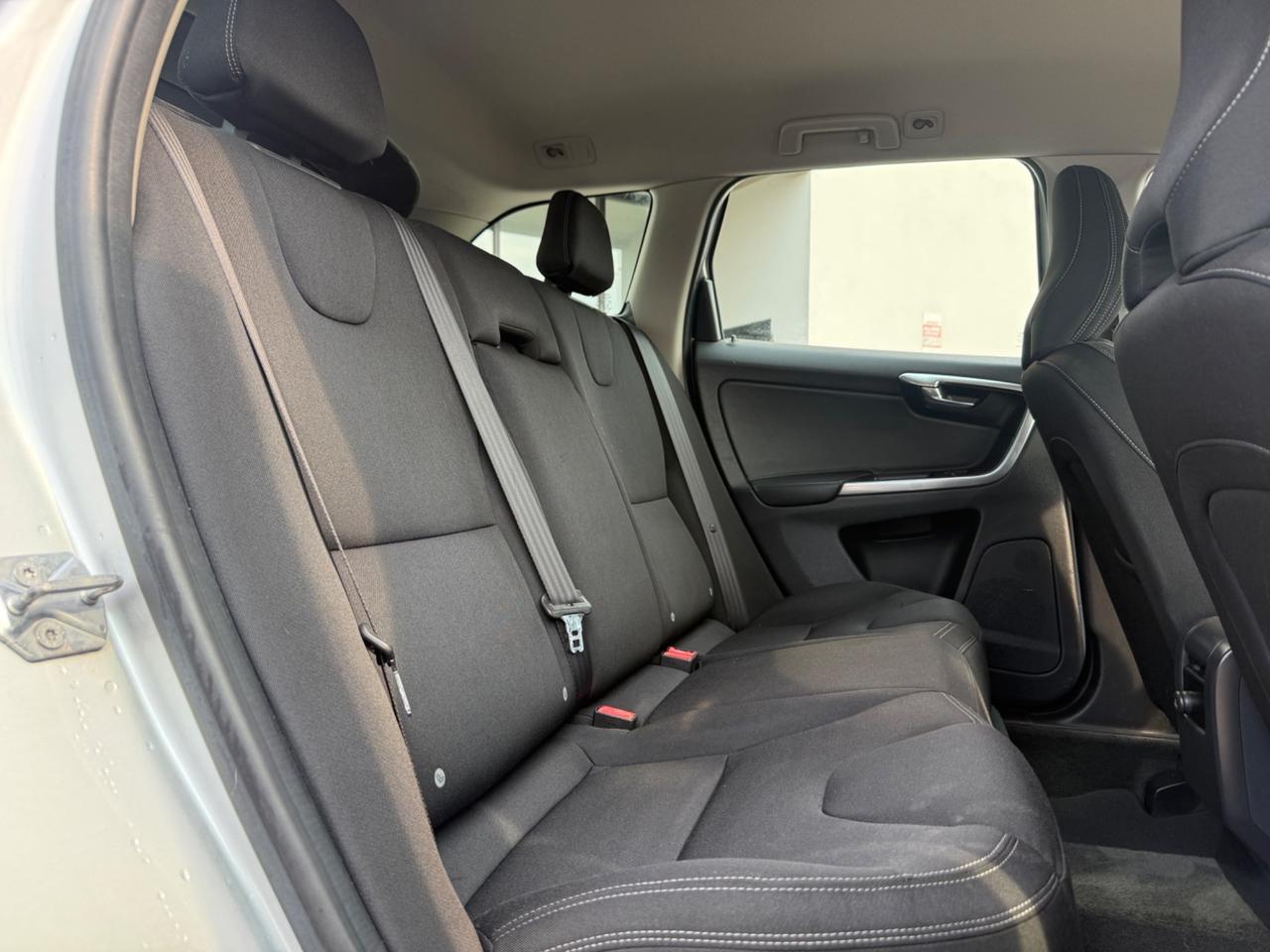 Volvo XC60 2.0d. |UNIPRO