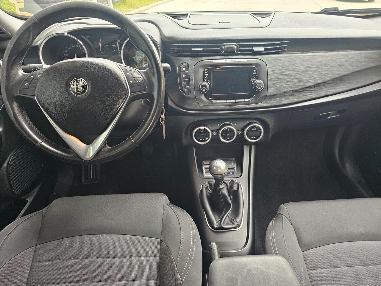 Alfa Romeo Giulietta 1.6 JTDm-2 120 CV Distinctive