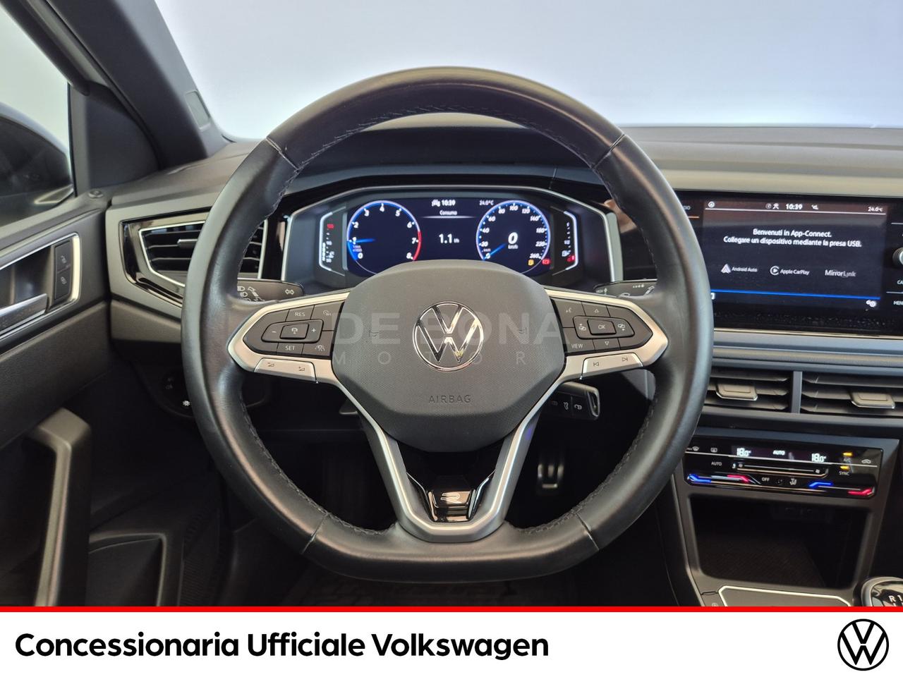 Volkswagen Taigo 1.0 tsi r-line 110cv