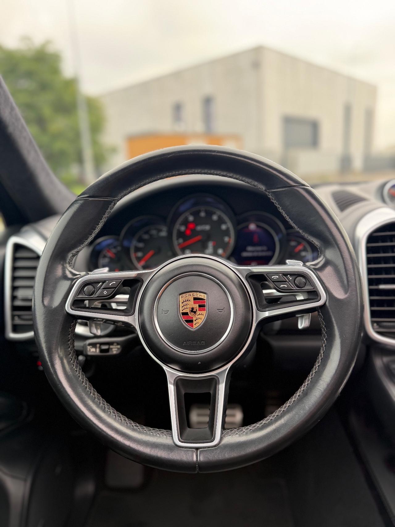 Porsche Cayenne 3.6 GTS