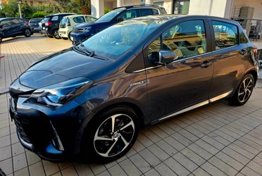 Toyota Yaris 1.5 Hybrid 5 porte Lounge Blue