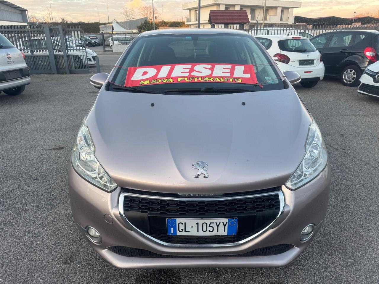 Peugeot 208 1.4 HDi 68 CV 5 porte Allure