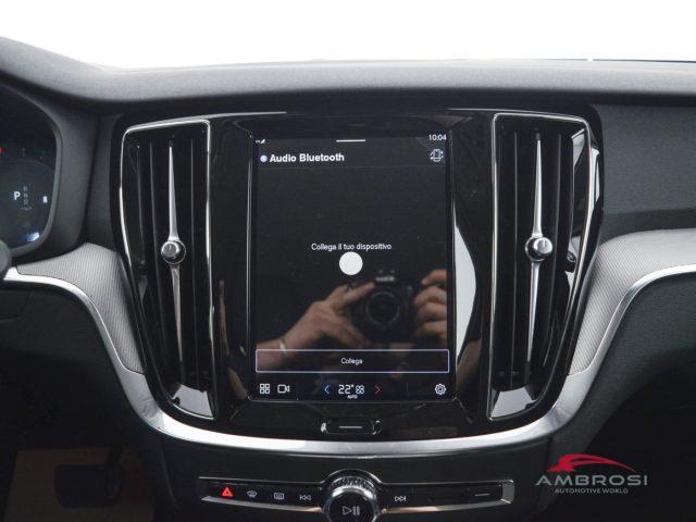 VOLVO V60 B4 Mild hybrid Benzina Plus Dark