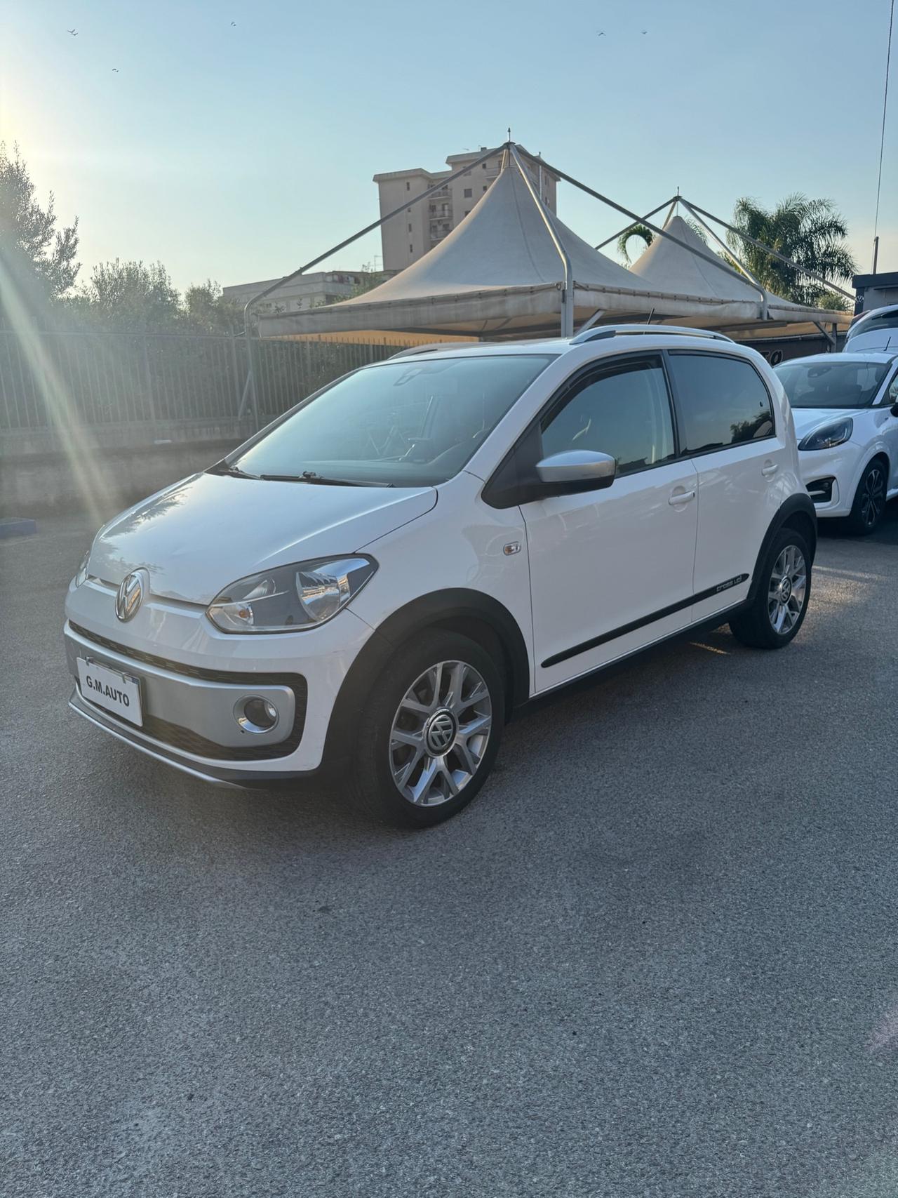 Volkswagen up! 1.0 75 CV 5p. cross up!
