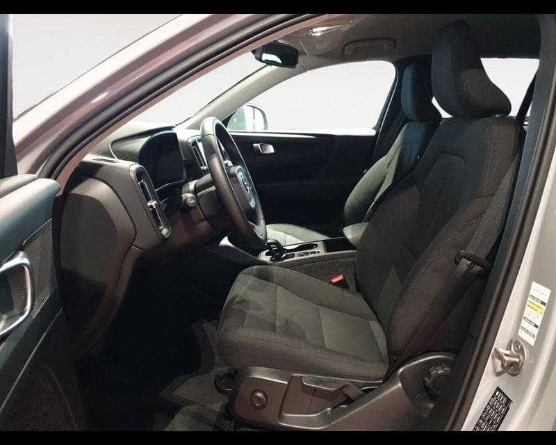 Volvo XC40 (2017-->) B3 automatico Essential