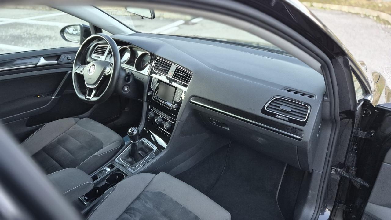 Volkswagen Golf 1.4 TSI 5p. Highline *NEOPATENTATI*