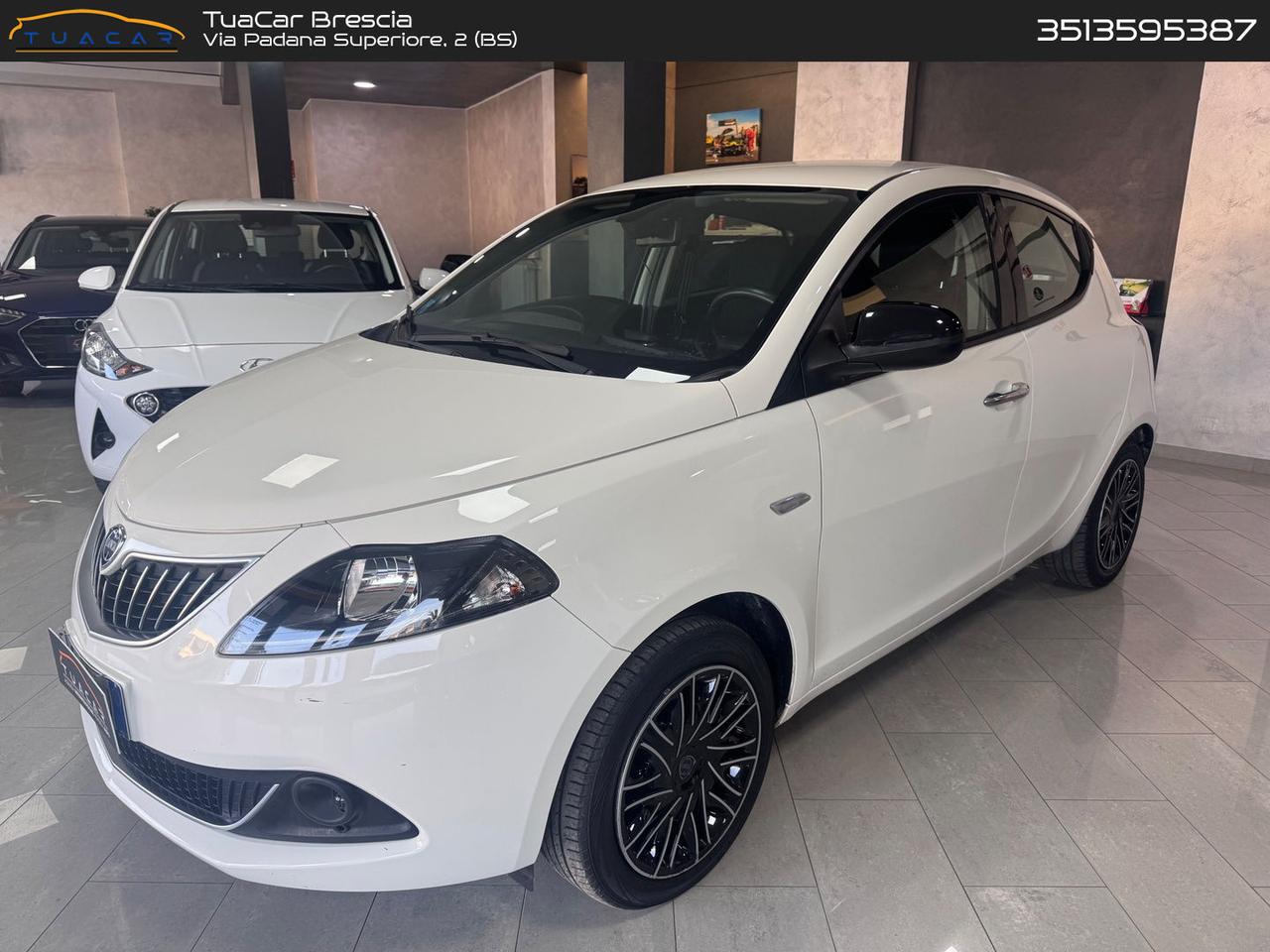 Lancia Ypsilon gold firefly MHEV #7845