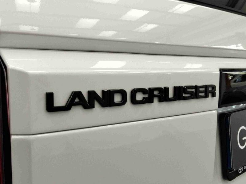 Toyota Land Cruiser 2.8 D Lounge A/T