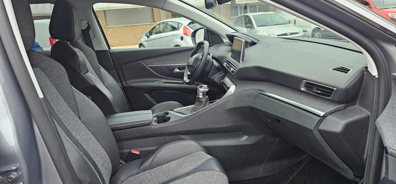 Peugeot 3008 BlueHDi 130 S&S Allure