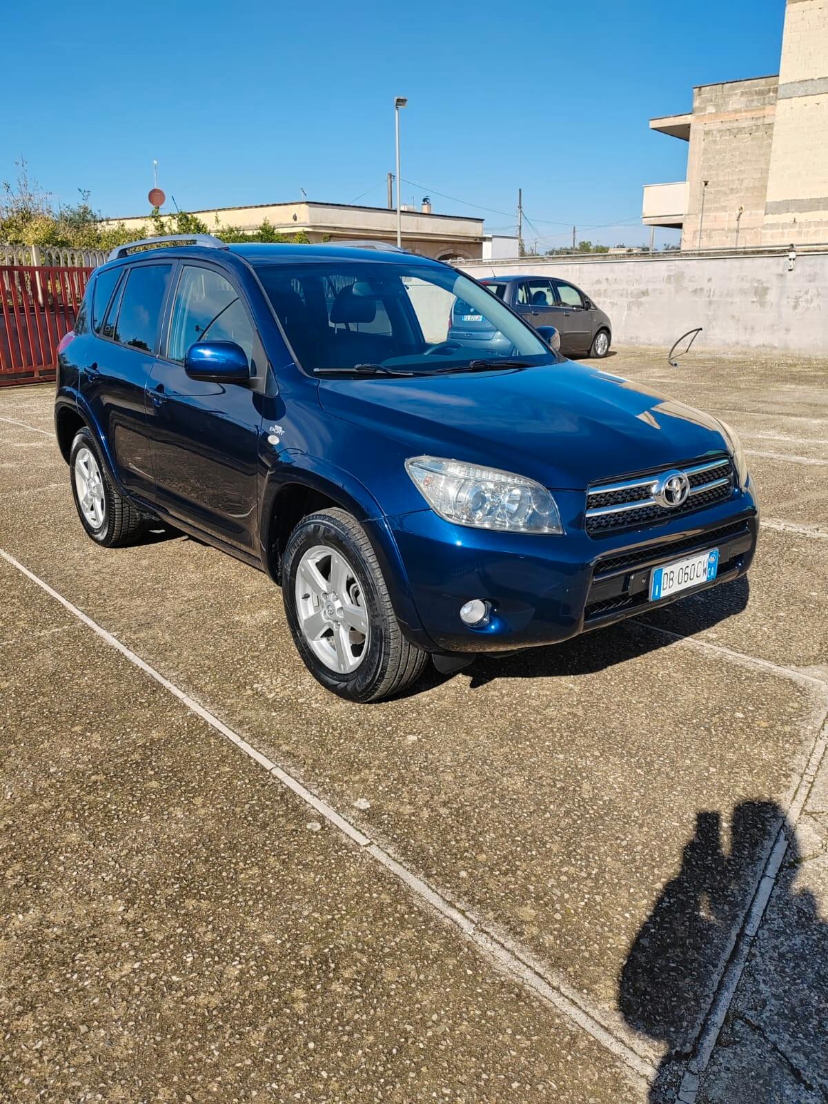 Toyota RAV 4 RAV4 Crossover 2.2 D-4D 177 CV Luxury