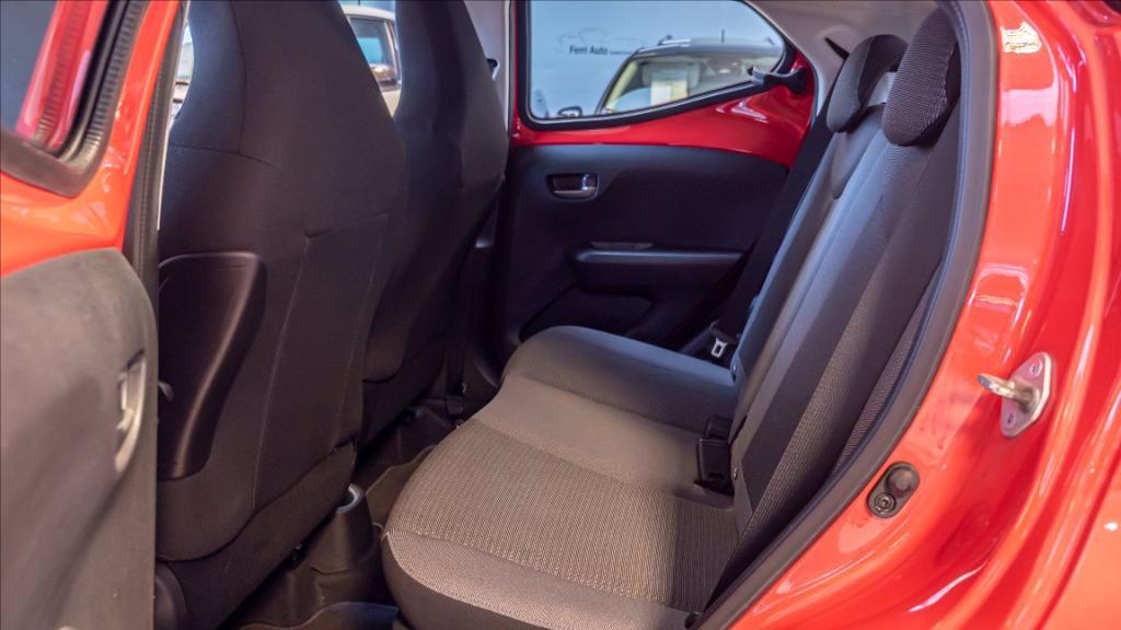 TOYOTA Aygo 5p 1.0 x-play 72cv del 2020