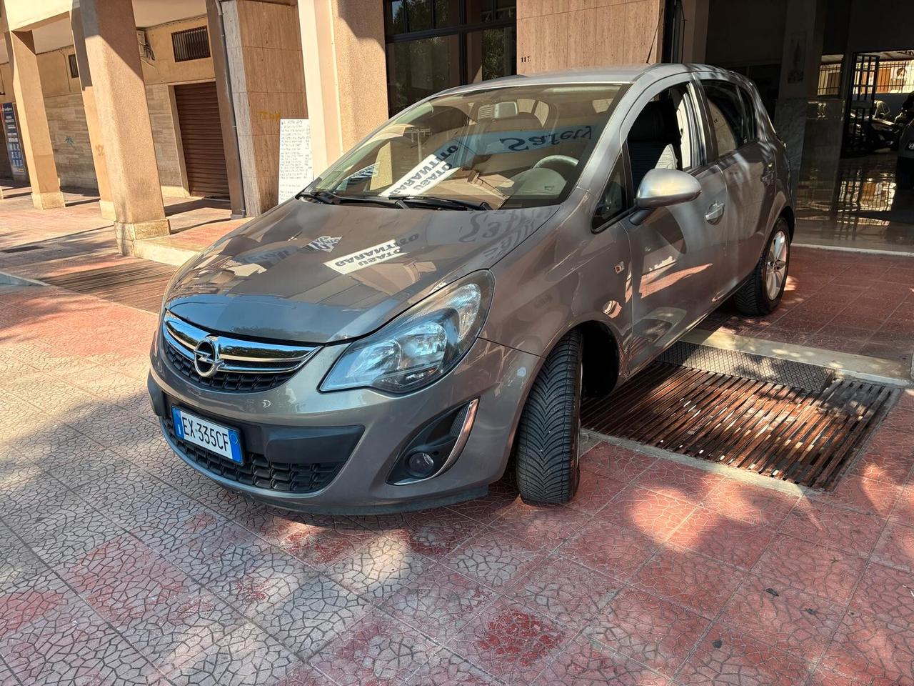 Opel Corsa 1.2 5 porte perfetta -2014