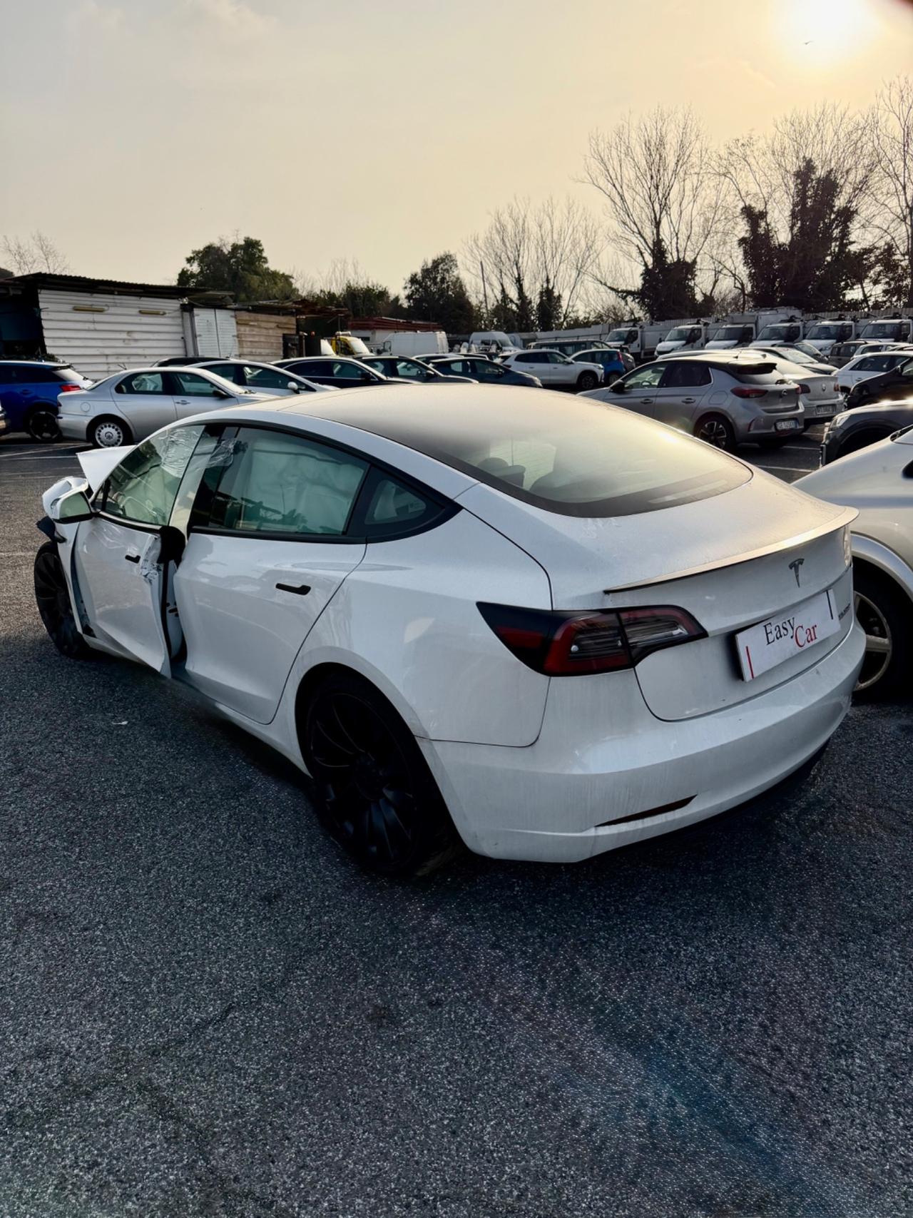 Tesla Model 3 Long Range AWD Performance