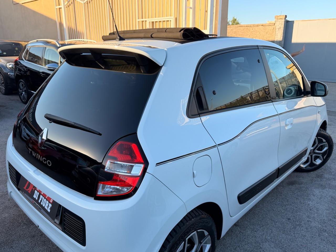 Renault Twingo 1.0 70CV CABRIO LIMITED