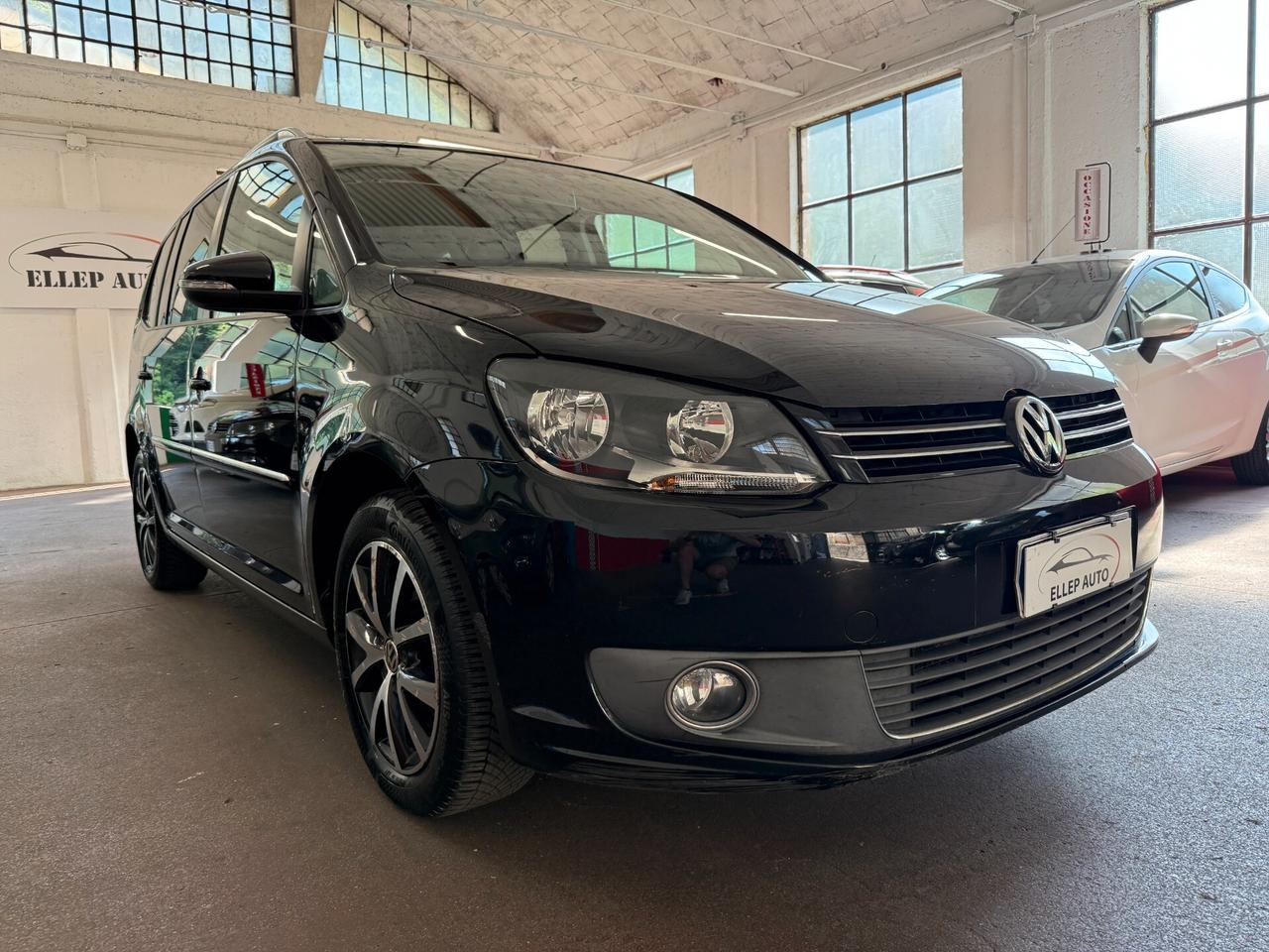 Volkswagen Touran 2.0 TDI 170 CV DSG - CINGHIA OK