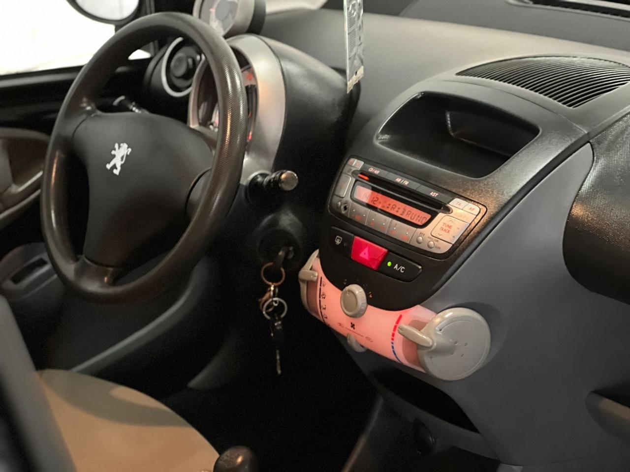 Peugeot 107 1.0 68CV 5p. Sweet Years