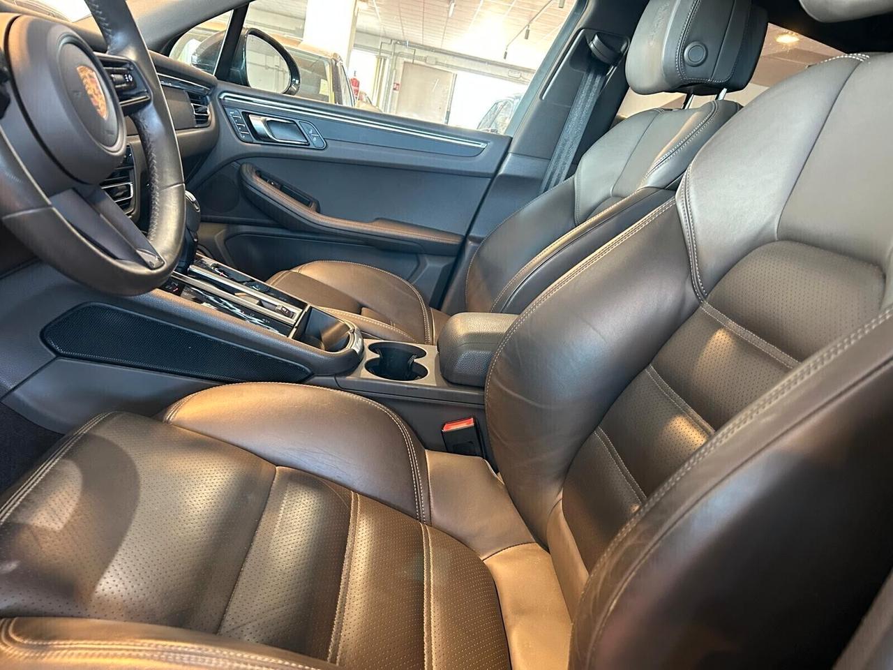 Porsche Macan 2.0 265 cv PDK UNICO PR.