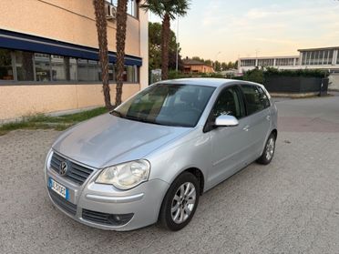 Volkswagen Polo 1.4 benzina 75CV 2006