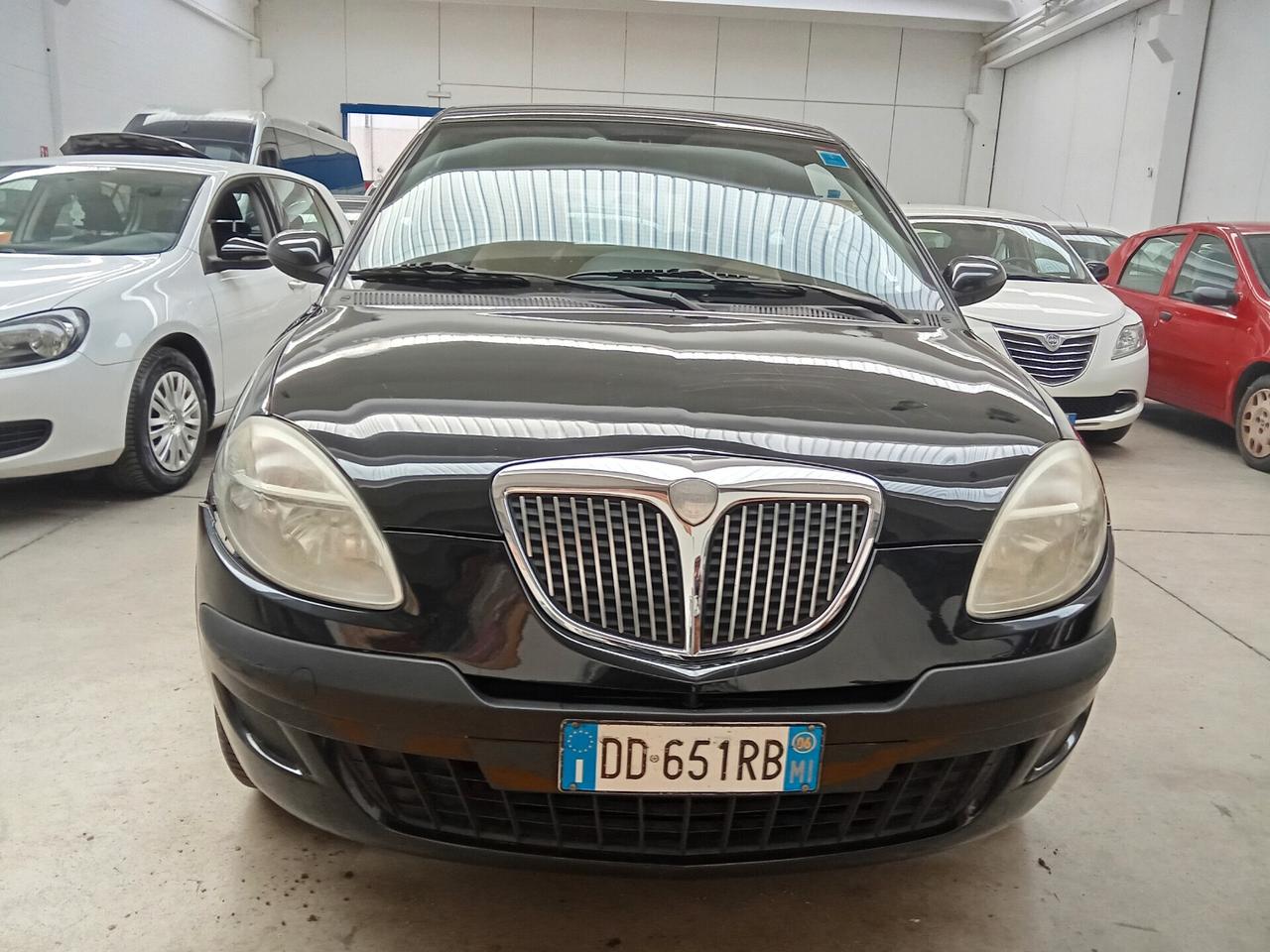 Lancia Ypsilon 1.2 BZ /NEOPATENTATI