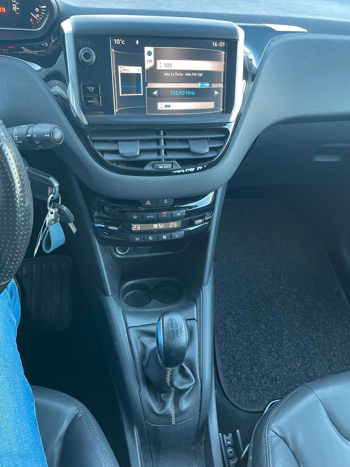 Peugeot 208 1.2 VTi 82 CV 3 porte Allure