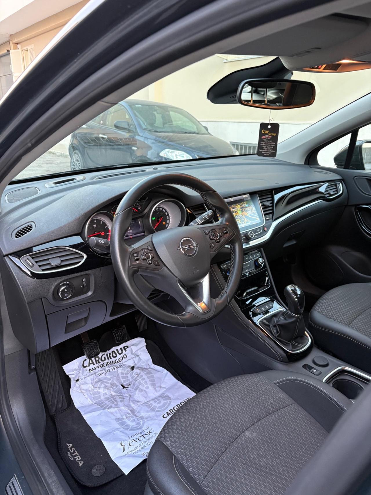 Opel Astra 1.6 T. benz. 200CV magnifica