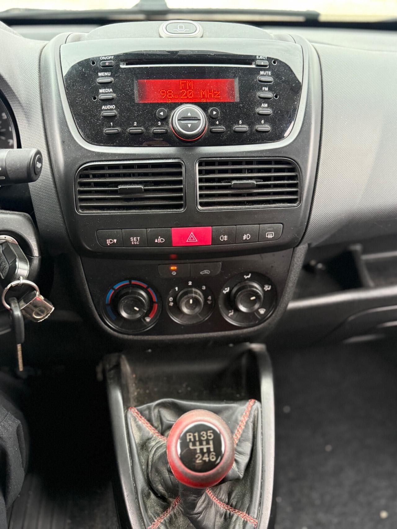 Fiat Doblo 7 posti 1.4 natural power 92mila KM