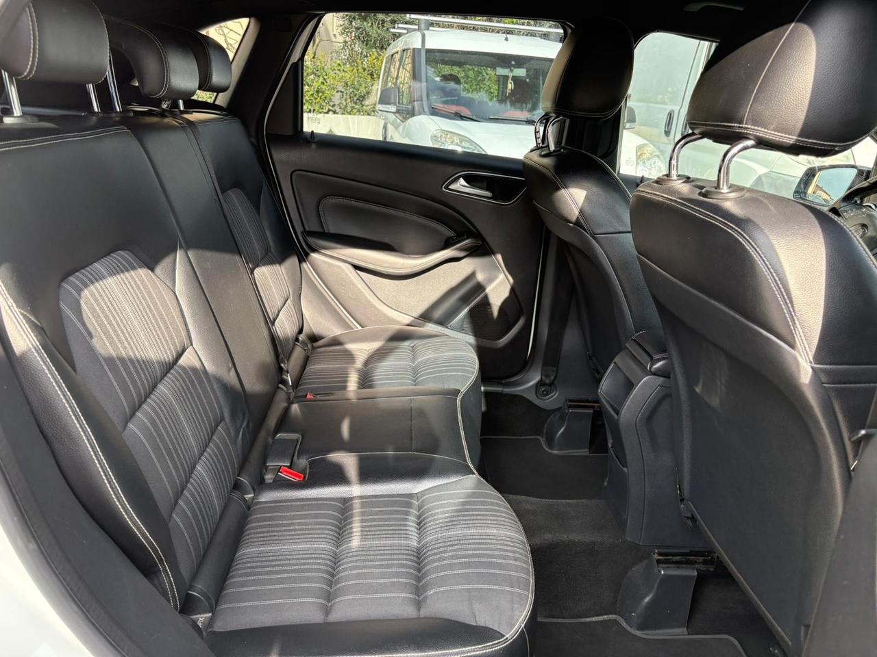 Mercedes-benz B 180 CDI BlueEFFICIENCY Premium