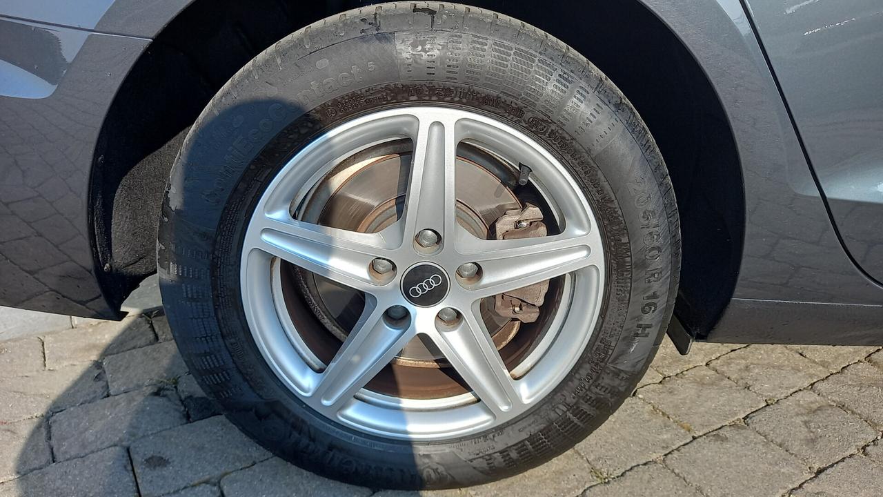 Audi A4 Avant 30 TDI/136 CV S tronic Business