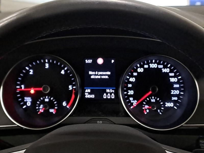 VOLKSWAGEN PASSAT VARIANT 2.0 TDI SCR EVO 90KW BUSINESS DSG STATION WAGON