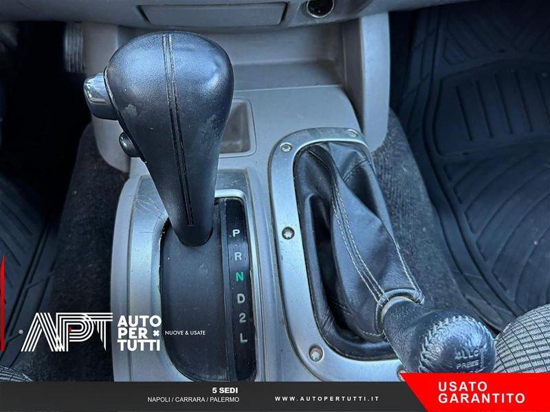 Mitsubishi L200 L200 d.cab 2.5 di-d Invite