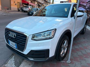 Audi Q2 30 TDI Business