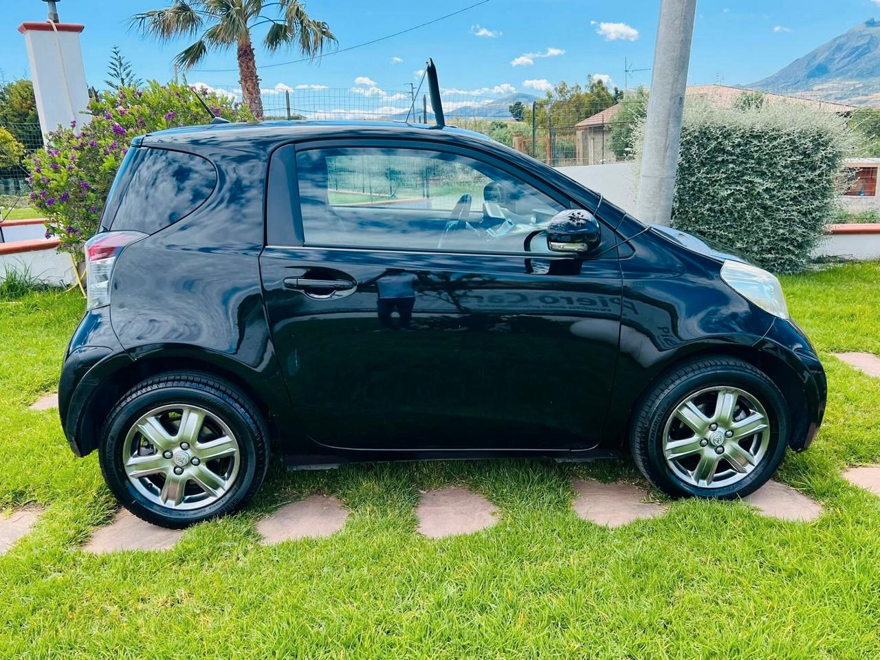 TOYOTA iQ 1.0 BENZINA AUTOMATICA