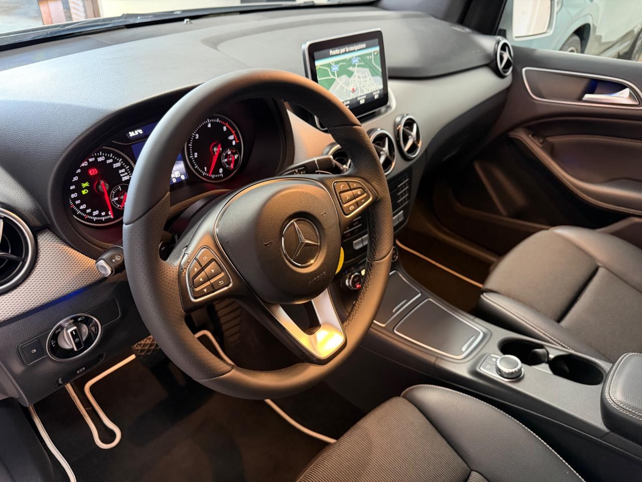 Mercedes-benz B 200 d Automatic Sport