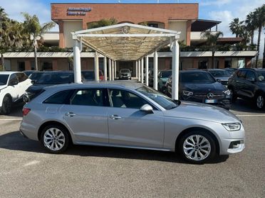 Audi A4 Avant 30 TDI/136 CV Business Advanced