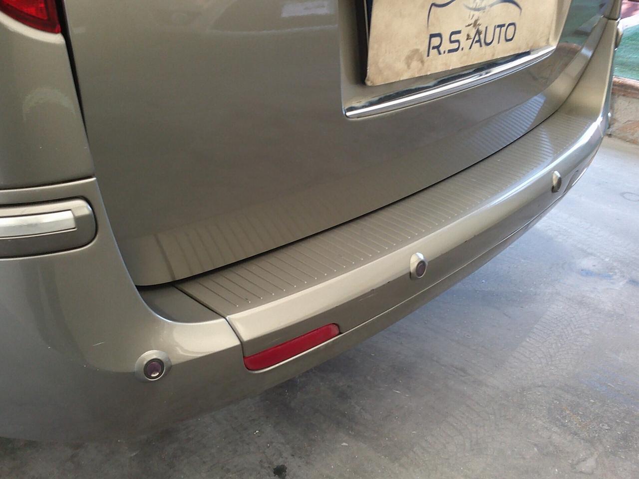 Lancia Phedra 2.2 JTD Emblema Plus 06