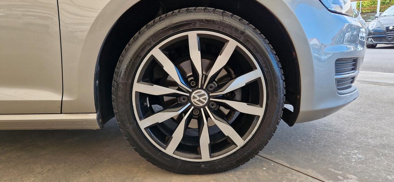 Volkswagen Golf 7 1.6 TDi 105cv HighLine