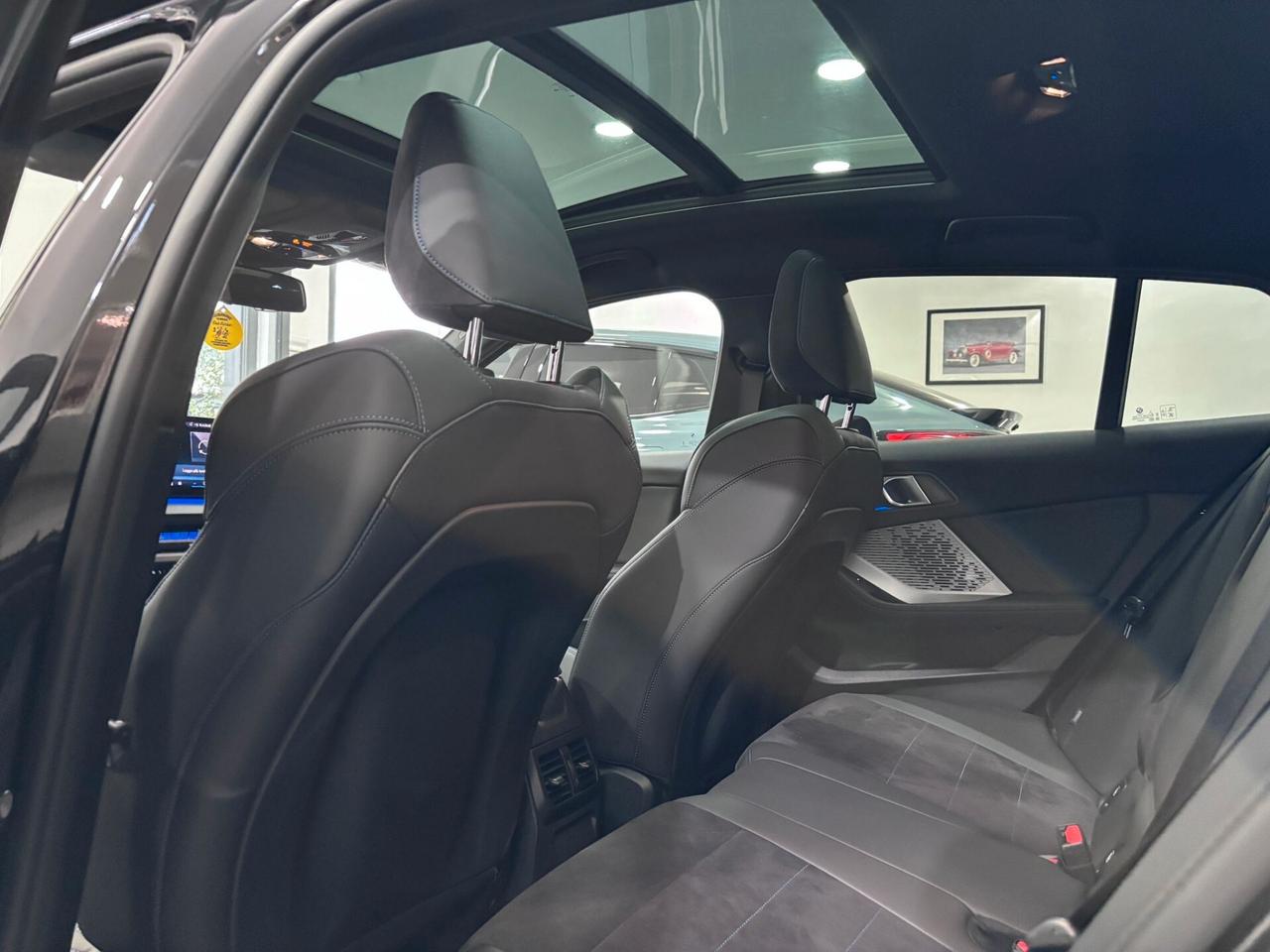 BMW 118D M-SPORT TETTO-NAVI-LED