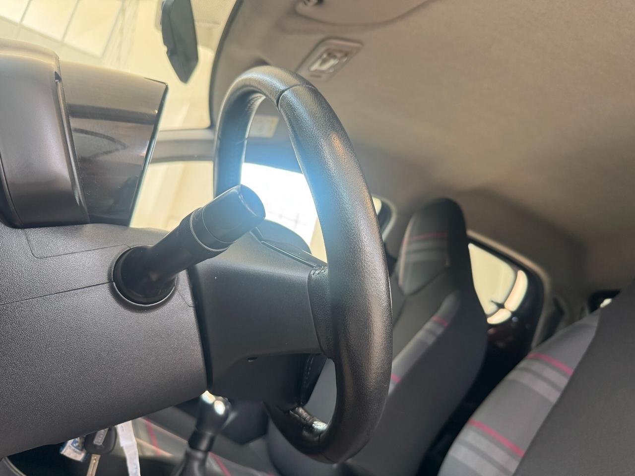 Peugeot 108 PureTech 82 5 porte Allure