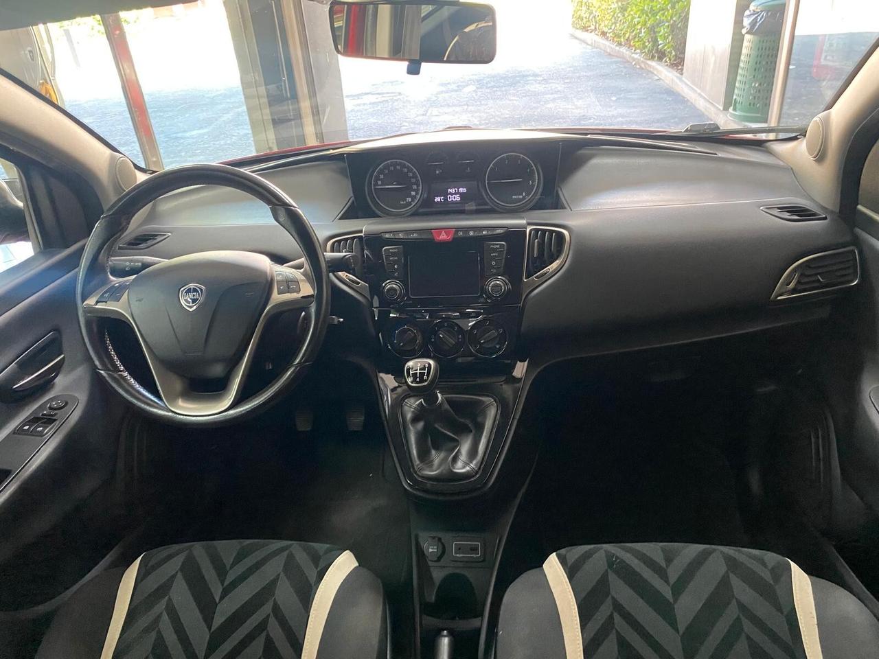 Lancia Ypsilon 1.3 MJT 16V 95 CV 5 porte S&S Gold