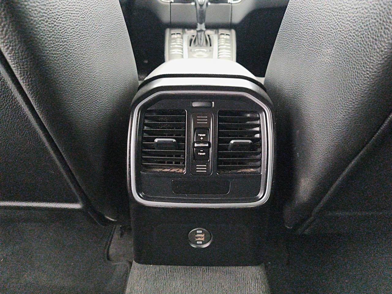 Porsche Macan 2.0 252cv