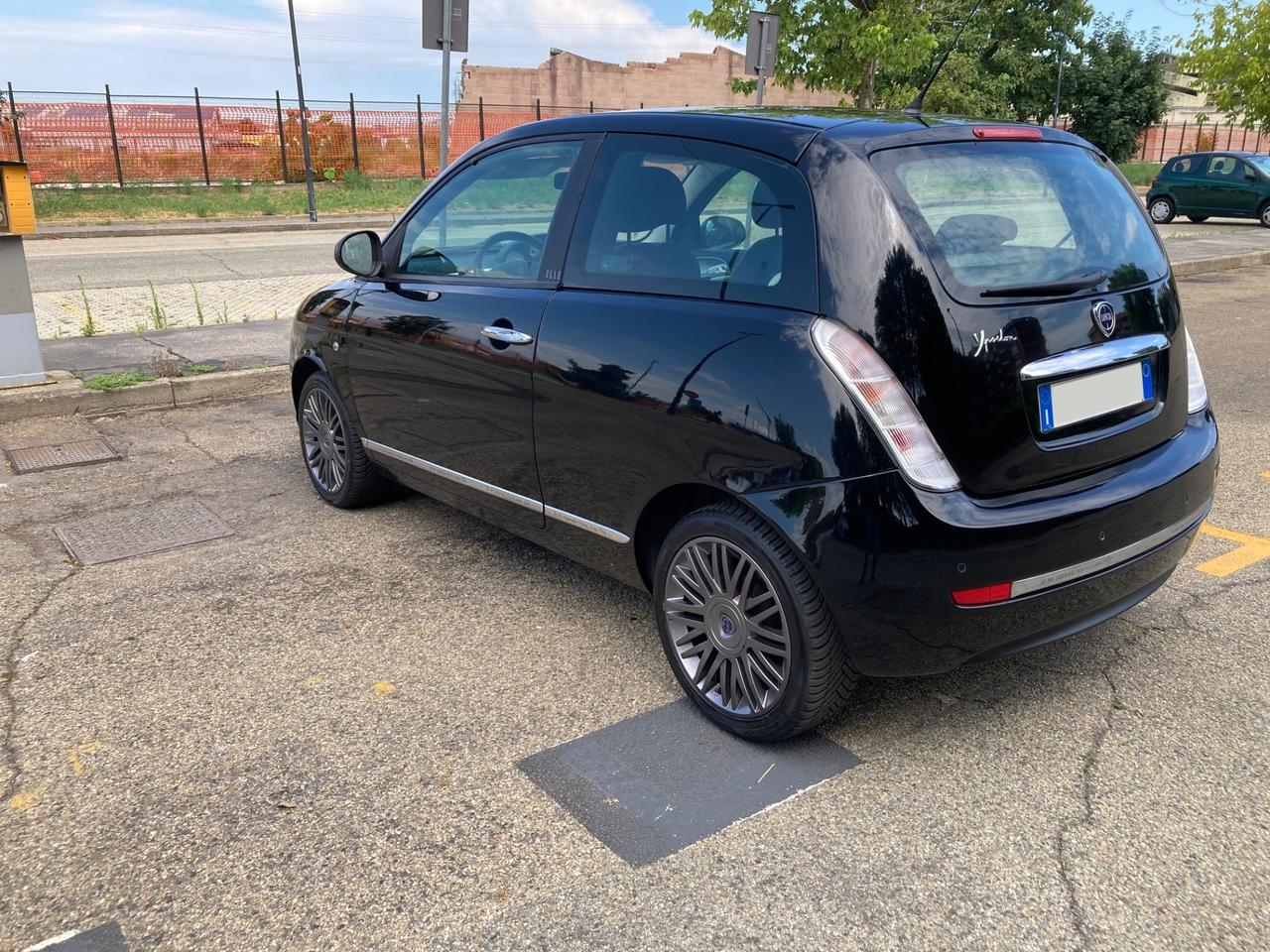 Lancia Ypsilon 1.2 69 CV Elle