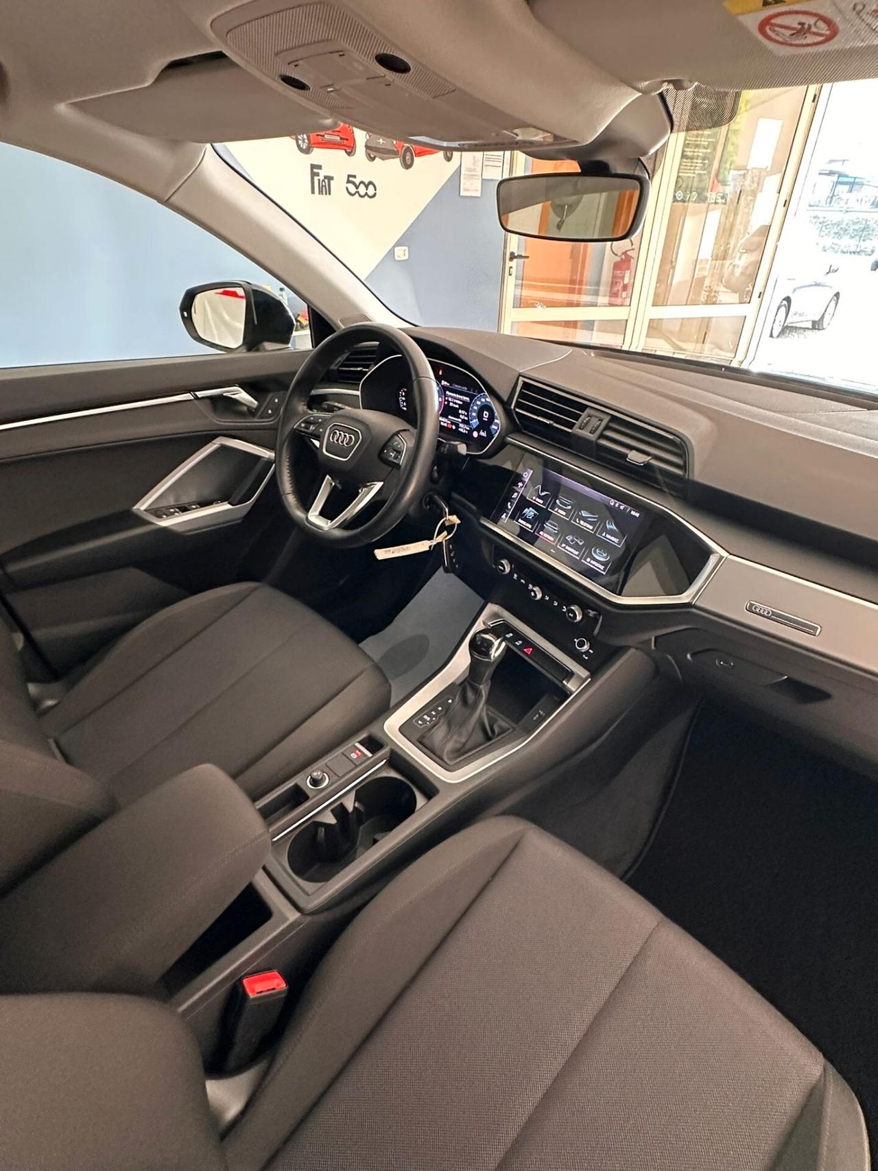 Audi Q3 35 TDI S tronic Business Advanced