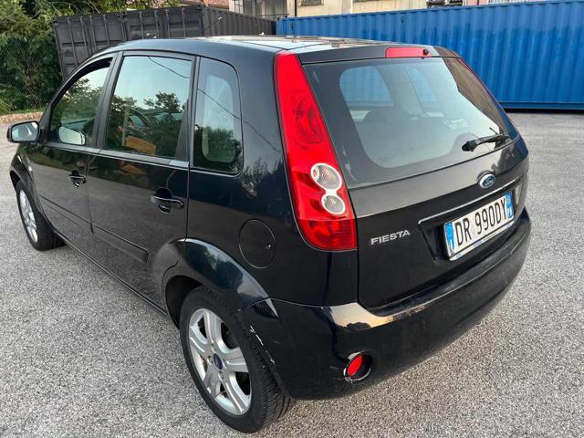 FORD Fiesta 1.4 TDCi 5p. Ghia senza nessun lavoro da fare