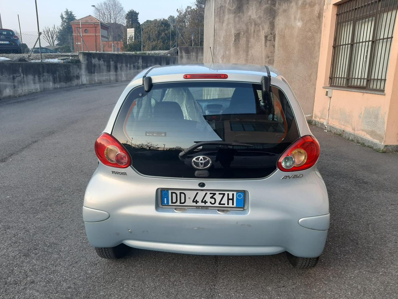Toyota Aygo 1.0 12V VVT-i 3 porte Sol - Si Permuta Ok Neopatentato