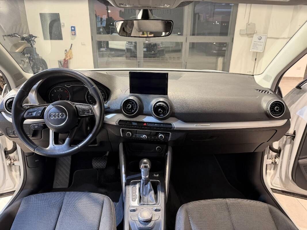 Audi Q2 30 TDI S tronic Business