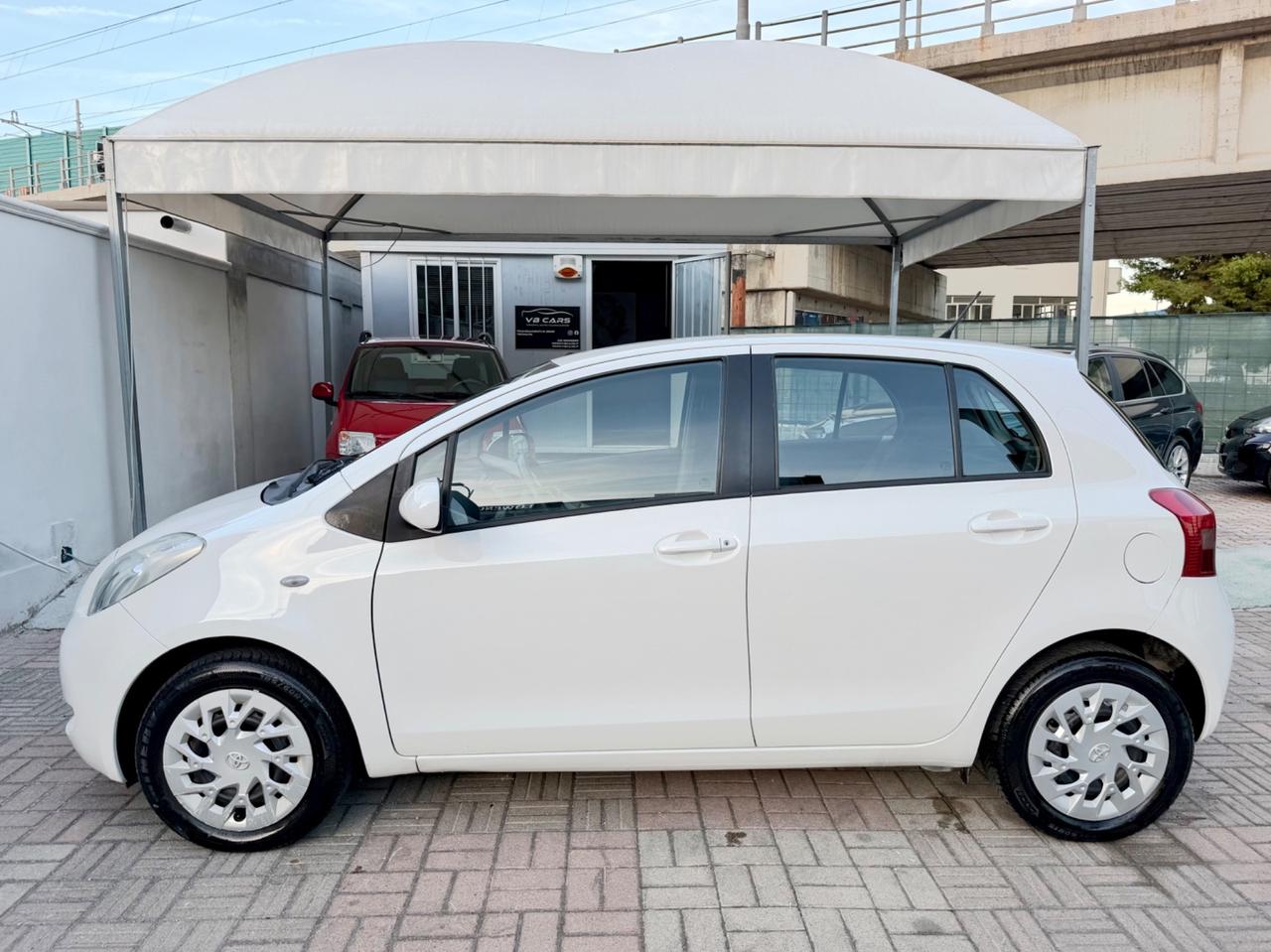 Toyota Yaris 1.0 Sol - GARANZIA