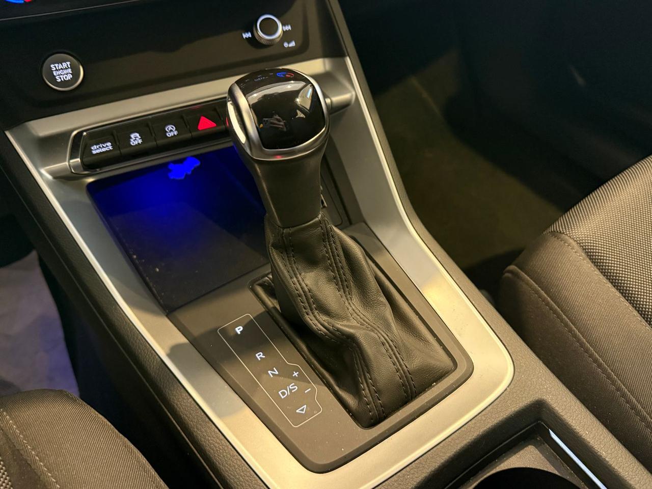 Audi Q3 Business 1.5 35 TFSI #9296