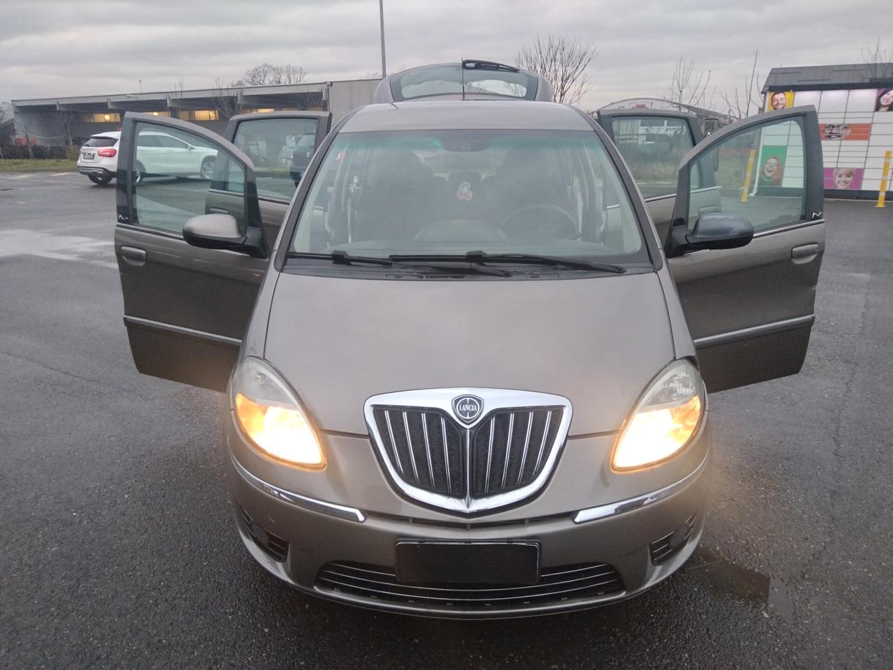 Lancia MUSA 1.4 77cv benzina Oro x neopatentati