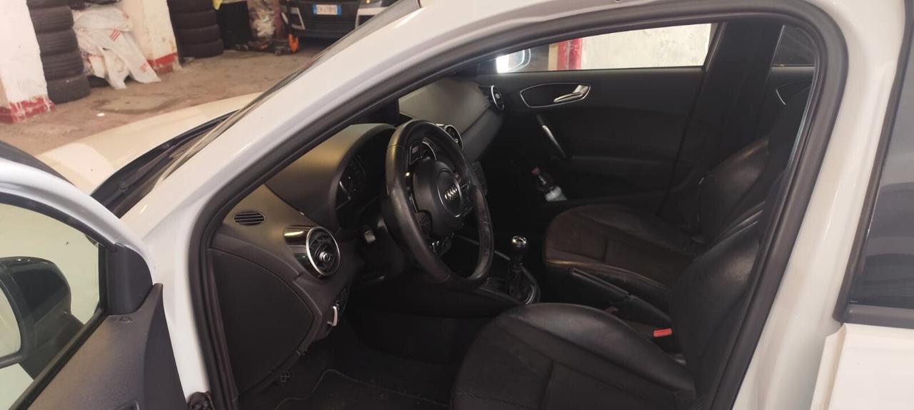 Audi A1 SPB 1.6 TDI 105 CV Attraction - MOTORE DA RIVEDERE